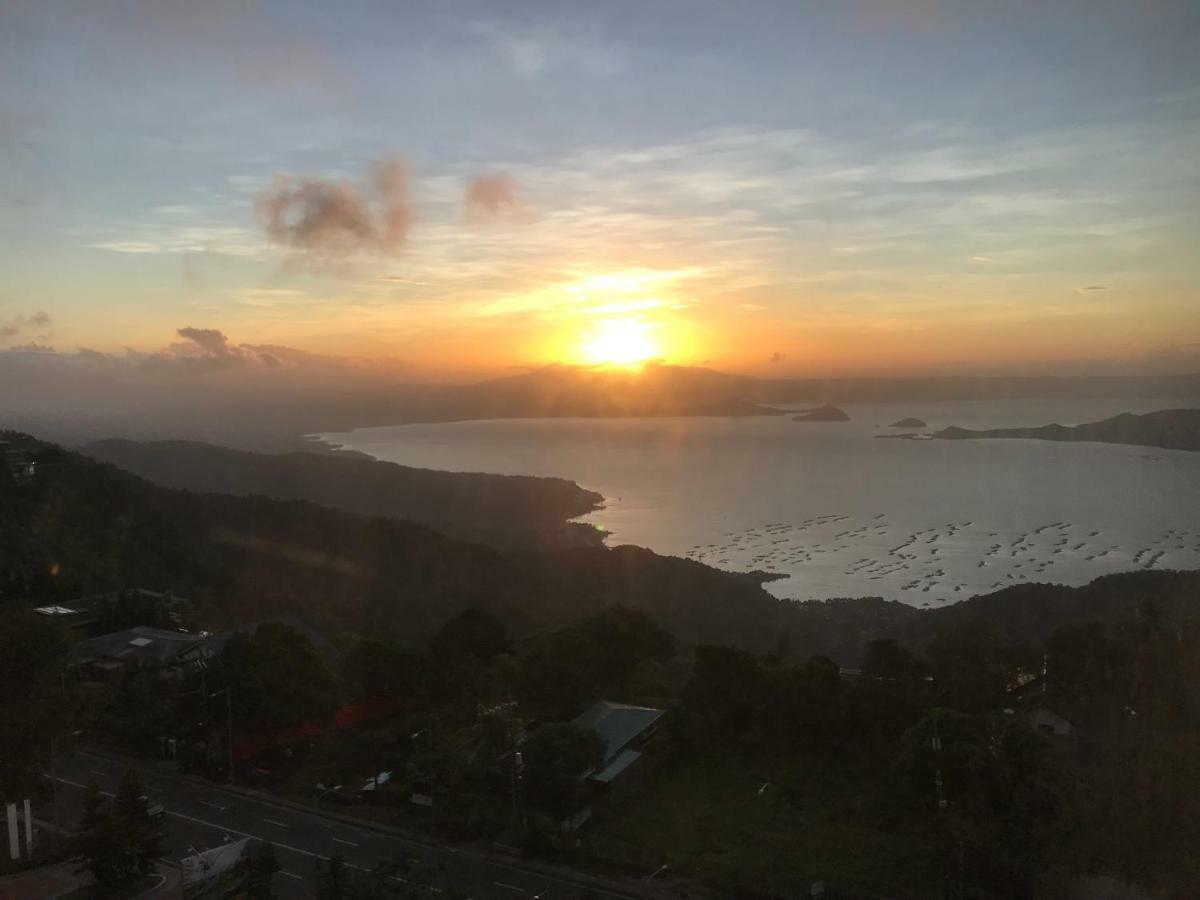 Epie'S Pad Apartment Tagaytay City Екстериор снимка
